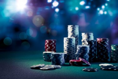 paito dice game table interface showing betting options and dealer camera
